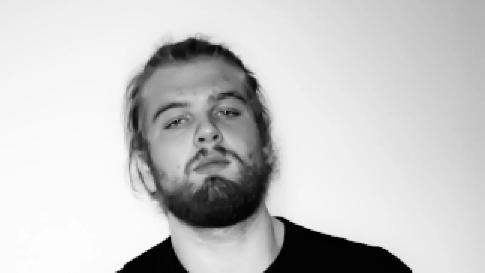 Seth Tribby headshot